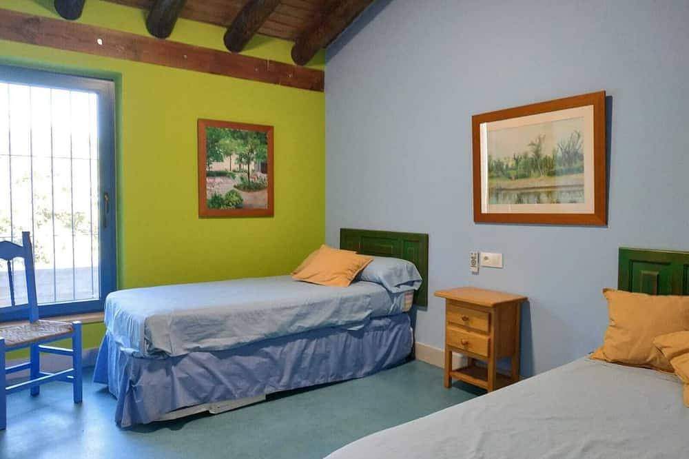 Casa Rural Madre del Agjua. Finca El Robledillo. in Monesterio, Sierra Morena