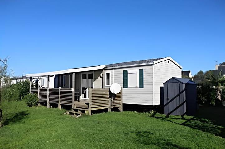 Camping pour 6 personnes, avec piscine et terrasse