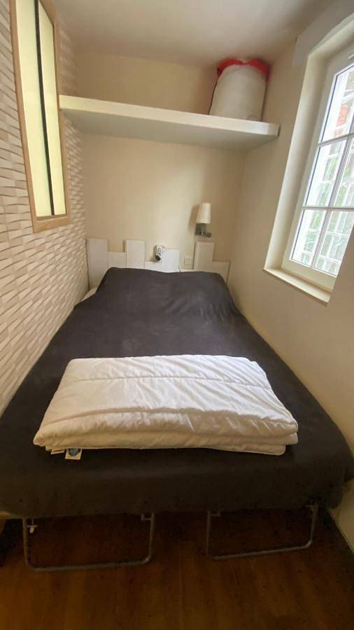 Gîte pour 4 personnes, avec piscine ainsi que vue et jardin dans Gare Du Dramont - 3