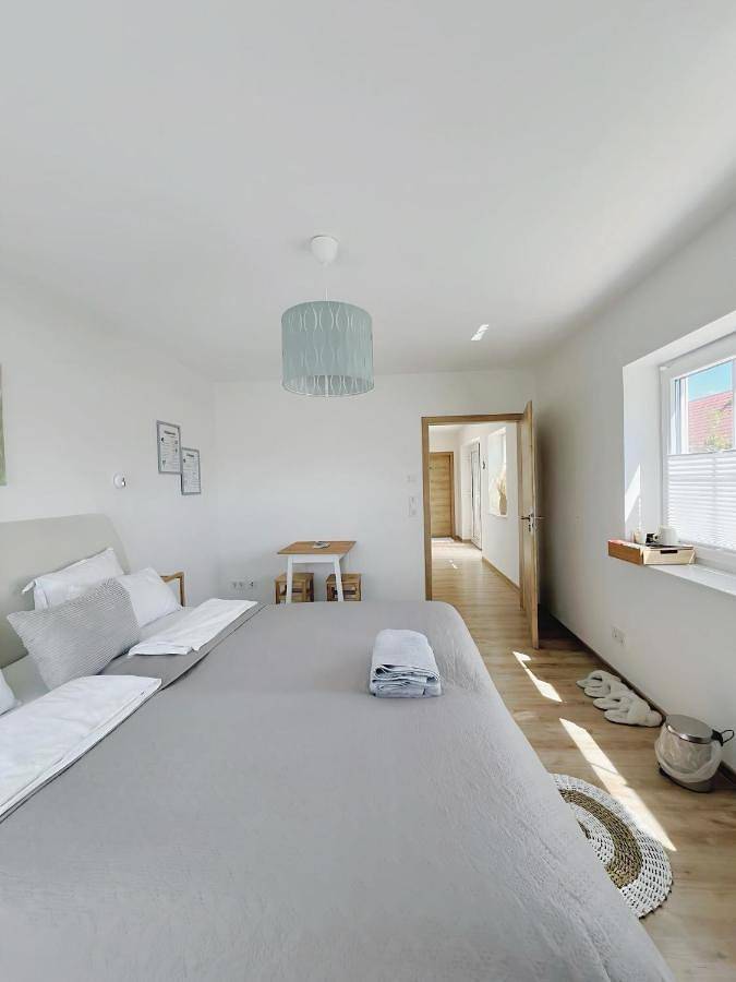 Ganze Ferienwohnung, Private Zimmer in Neubau Familienhaus in Alsfeld, Vogelsberg Region