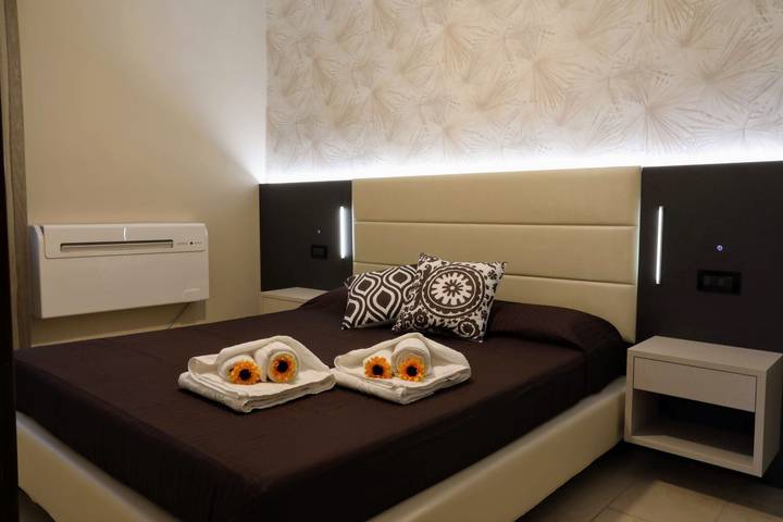 Apartamento vacacional entero, Apartamento de vacaciones para 6 personas con jardín in Spiaggia Gardiola, San Felice del Benaco
