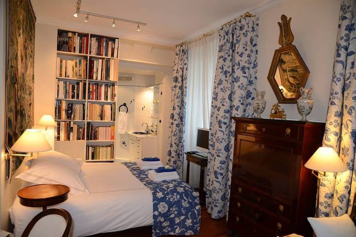 Ganze Wohnung, Elegantes Studio im Palais-Royal Monument neben dem Louvre in 1er Arrondissement, Paris