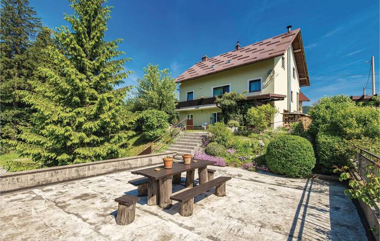 Ferienwohnung für 2 Personen, mit Terrasse in Delnice