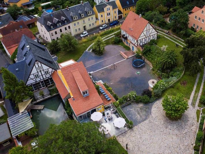 Hotel für 4 Personen, mit Terrasse und Sauna in Cotta