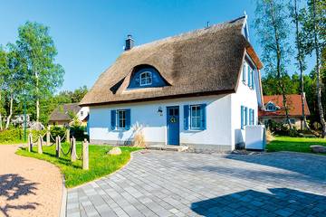 Ferienhaus für 8 Personen, mit Sauna und Garten sowie Terrasse in Glowe