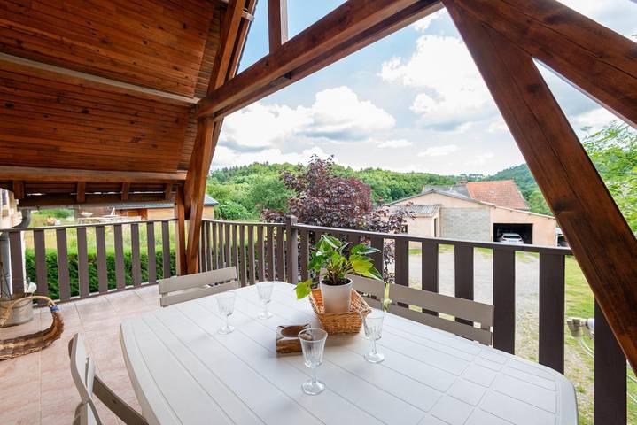 Gîte pour 4 personnes, avec Balcon et Terrasse ainsi que Jardin et Vue