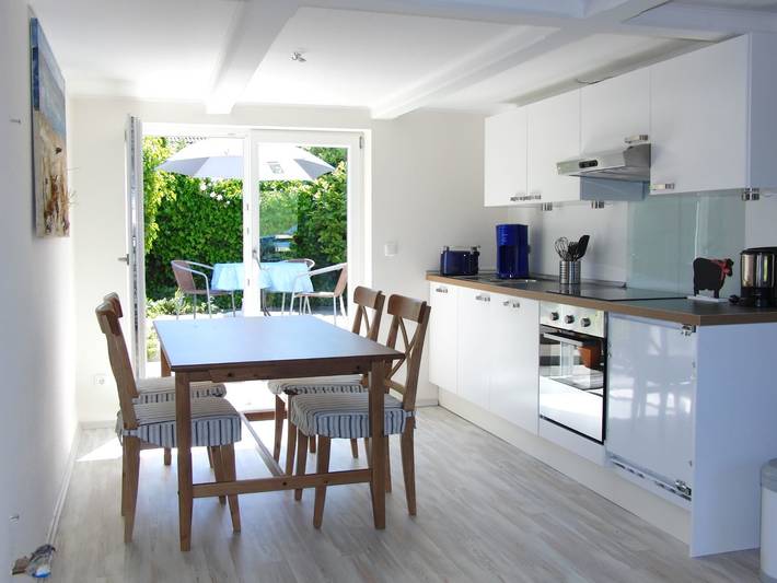 Ferienhaus für 4 Personen, mit Balkon/Terrasse und Terrasse sowie Garten in Westerdeichstrich