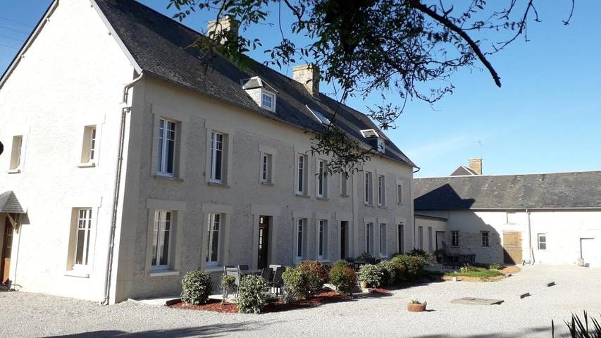 Chambre d’hôte pour 2 personnes, avec Terrasse et Jardin à Méautis