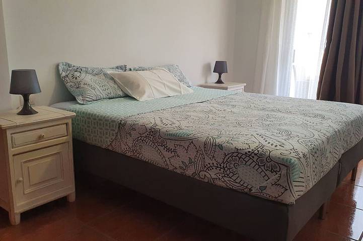 Entire apartment, Comfortable apartment with private solarium, WiFi and heated swimming pools in Las Adelfas, San Miguel de Abona