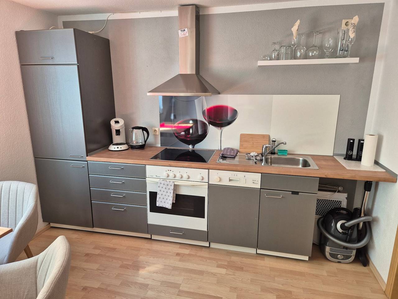 Ganze Wohnung, Apartment „Kornblume“ mit privater Terrasse und Wlan in Bodman-Ludwigshafen, Obersee (Bodensee)