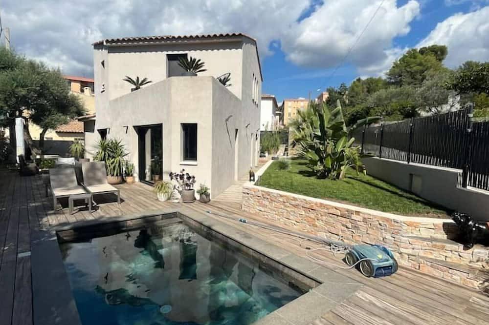 Villa de Charme Avec Piscine in Six-Fours-les-Plages, Côte méditerranéenne (France)