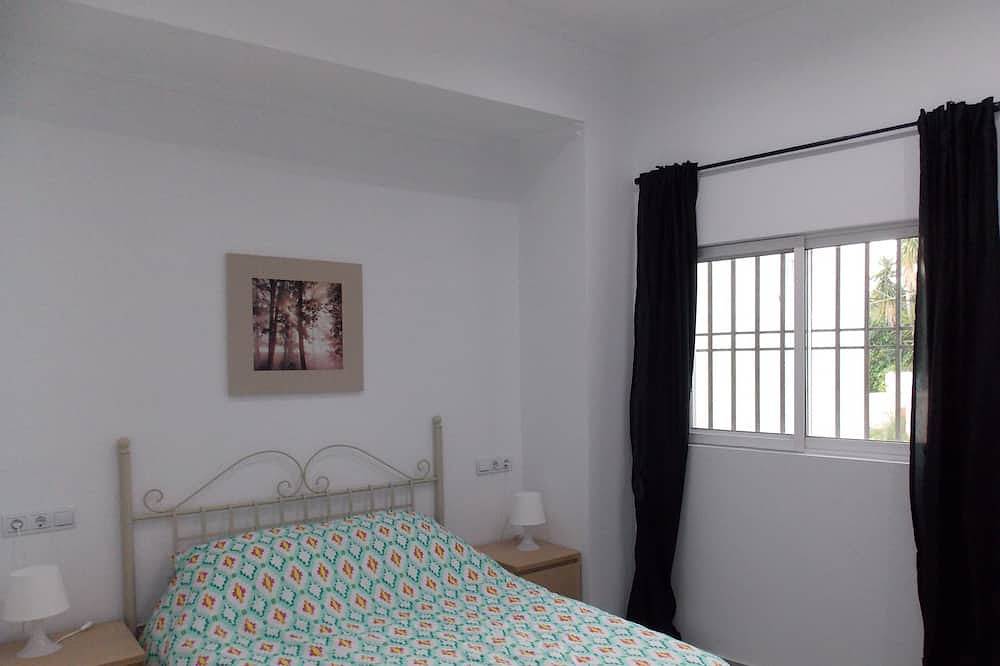 Modern villa with large private pool & far reaching sea views Catadau, Valencia in Catadau, Valencia Province