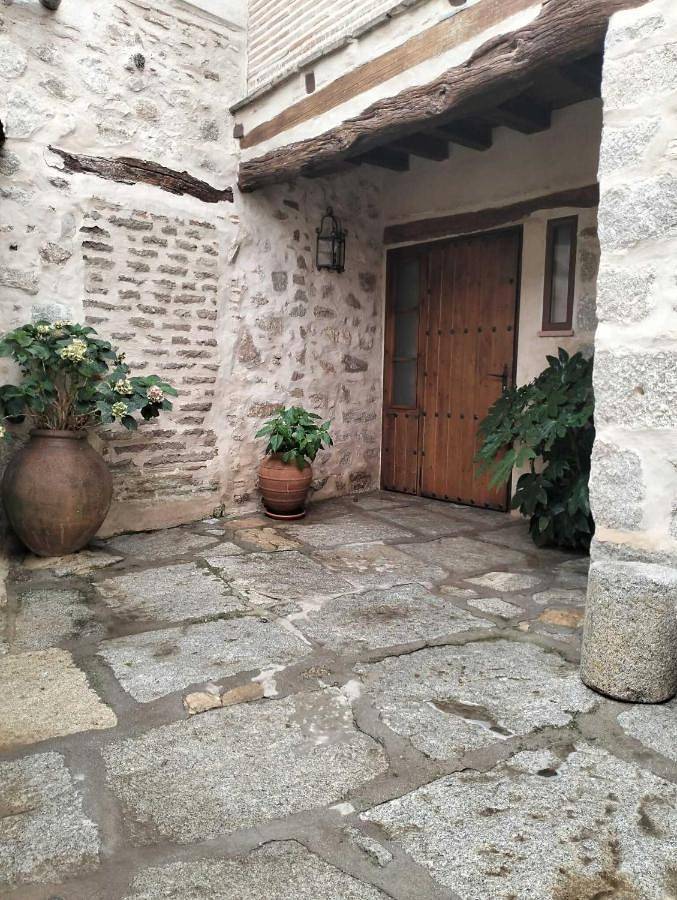 Casa rural para 12 personas, con piscina además de jardín y jacuzzi, Se admiten mascotas en Provincia de Toledo - 4