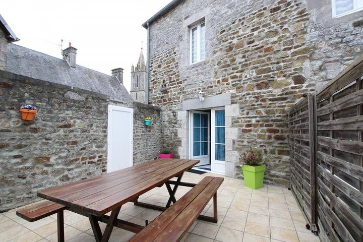 Maison de vacances pour 5 personnes, avec terrasse, animaux acceptés à Hauteville-sur-Mer