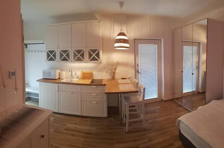 Gîte pour 2 personnes, avec terrasse, animaux acceptés dans Pilisvorosvar