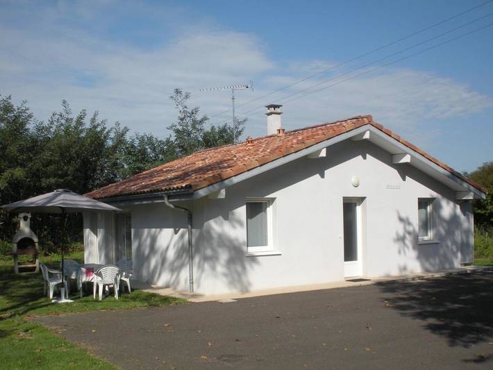 Gîte pour 6 personnes, avec jardin, adapté aux familles à Louer