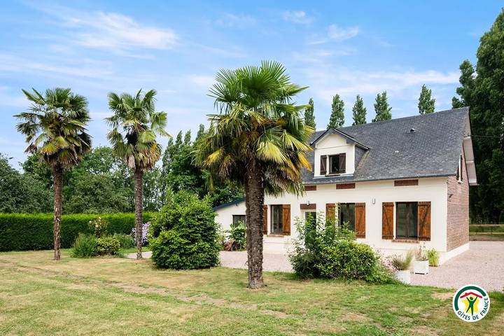 Gîte pour 8 personnes, avec jardin à Bréauté