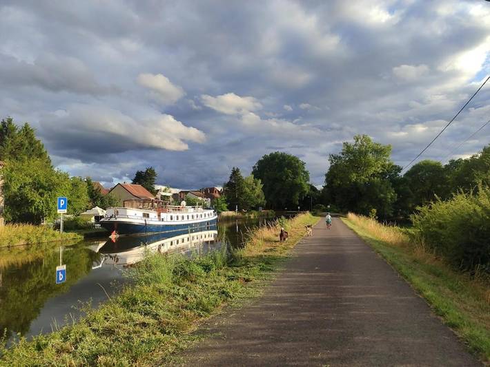 Location de vacances pour 12 personnes, avec terrasse à Demigny - 3
