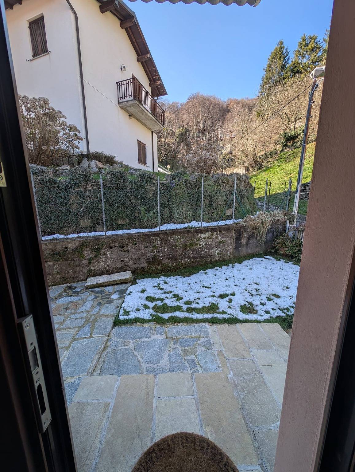 Appartement entier, Appartement « La Casetta » avec jardin privé, balcon et Wi-Fi in Marzio, Lac de Lugano (Lombardie)