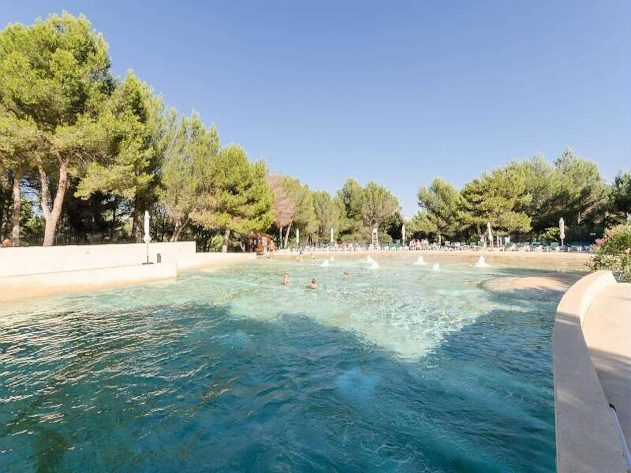 Apartamento entero, Apartamento en Pont Royal con jardín privado in Mallemort, Region de Arles