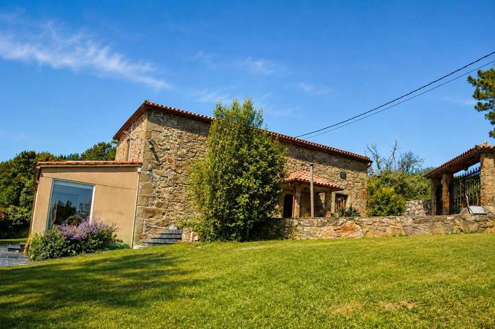 Casa rural para 6 personas, con Terraza además de Jardín y Vistas en Arteijo - 2