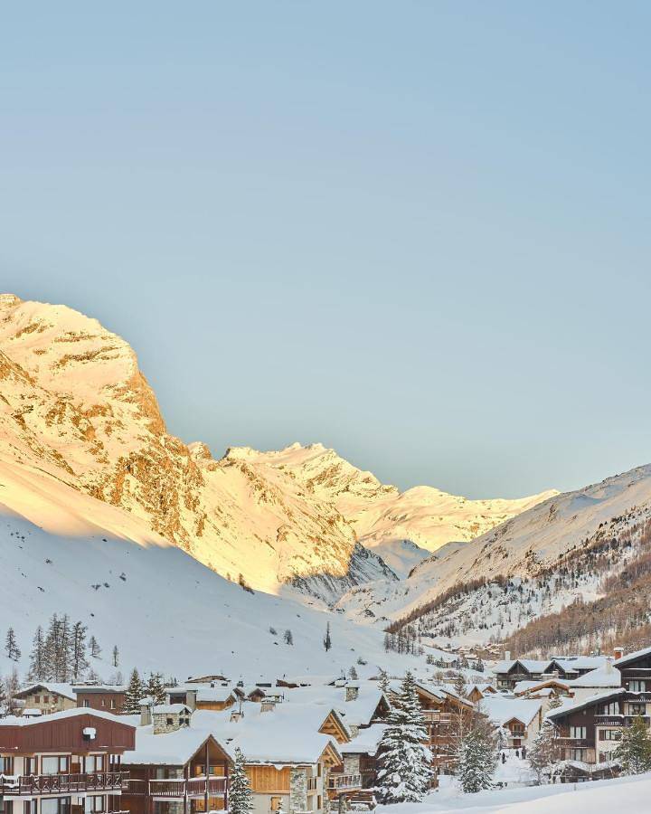 Junior Suite with Balcony in Val-d'Isère, Massif de la Vanoise