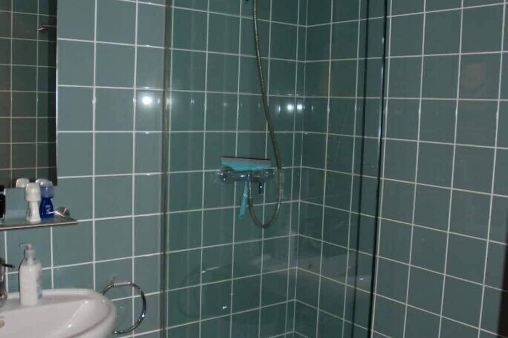 Apartamento entero, Atico En Primirisima Linea De Mar Con Piscina Y Parking in Cubellas, Garraf