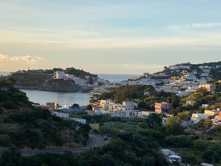 Villa per 8 persone, con Balcone e Terrazza nonché Giardino e Panorama a Ponza