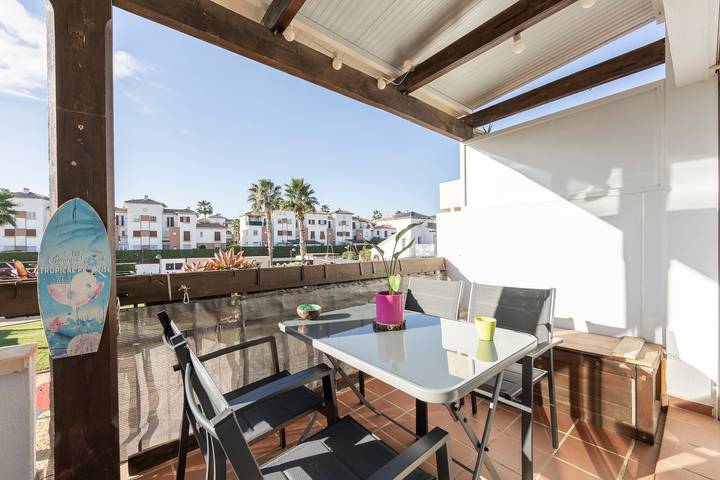 Gîte pour 3 personnes, avec Balcon ainsi que Jardin et Bassin pour enfant à Vera - 4