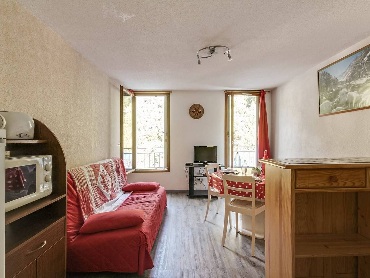 Studio entier, Studio cabine 6 pers, idéal montagne, ascenseur, ski, parking, animaux admis in Barèges, Parc national des Pyrénées