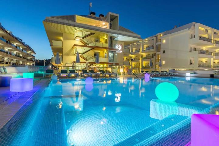 Appart’hôtel pour 10 personnes, avec terrasse