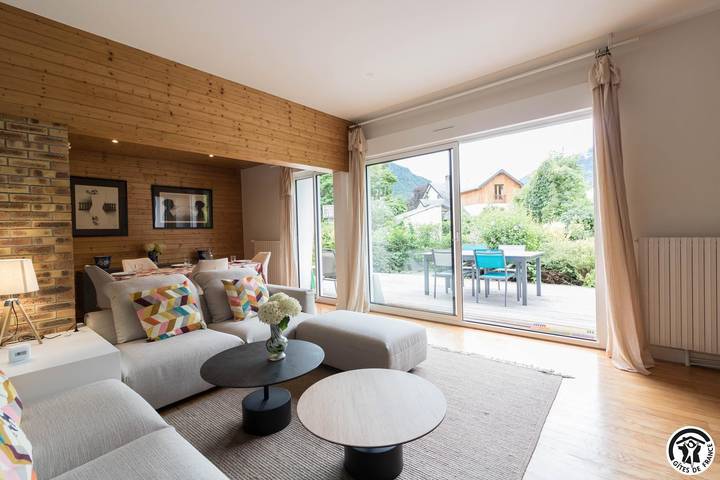 Gîte pour 6 personnes, avec terrasse et jardin à Bagnères-de-Luchon