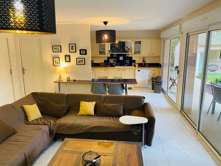 Location de vacances pour 10 personnes, avec piscine ainsi que jardin et vue à Arcambal - 3