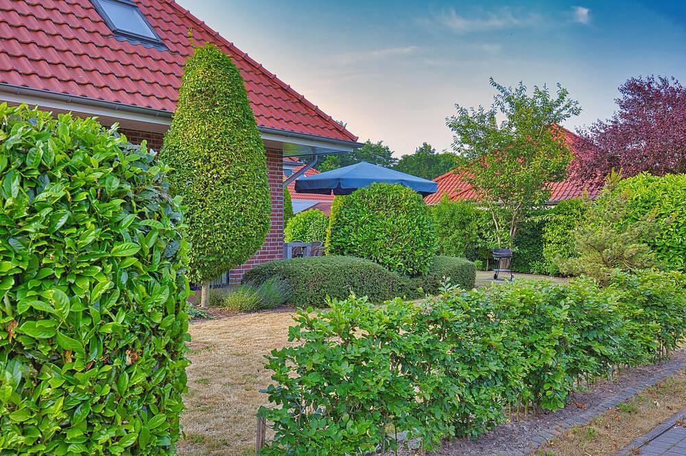 Luxuriöses Ferienhaus für 8 Personen mit 4 Schlafzimmern und 2 Bädern in Haren Ems in Schloss Dankern, Haren (Ems)