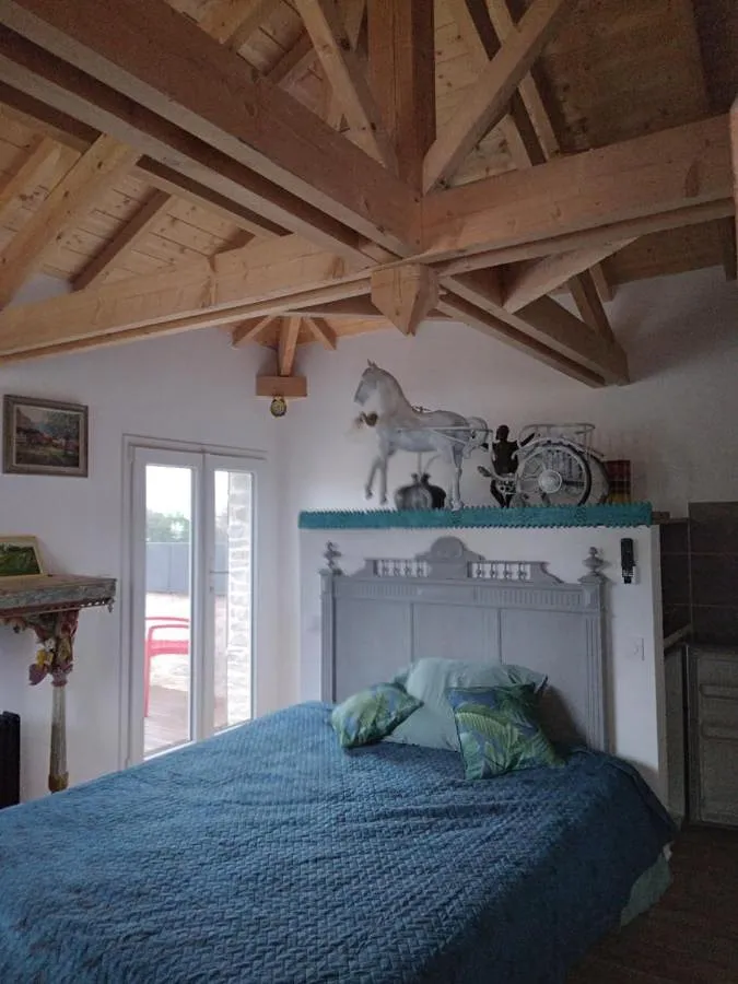 Guesthouse for 2 people, with garden and pool as well as balcony and view - 1
