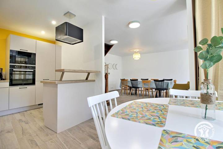 Gîte pour 8 personnes, avec jardin à Josselin - 4