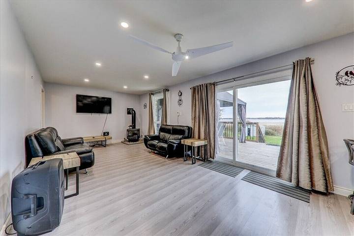 Cottage for 9 people in Kawartha Lakes