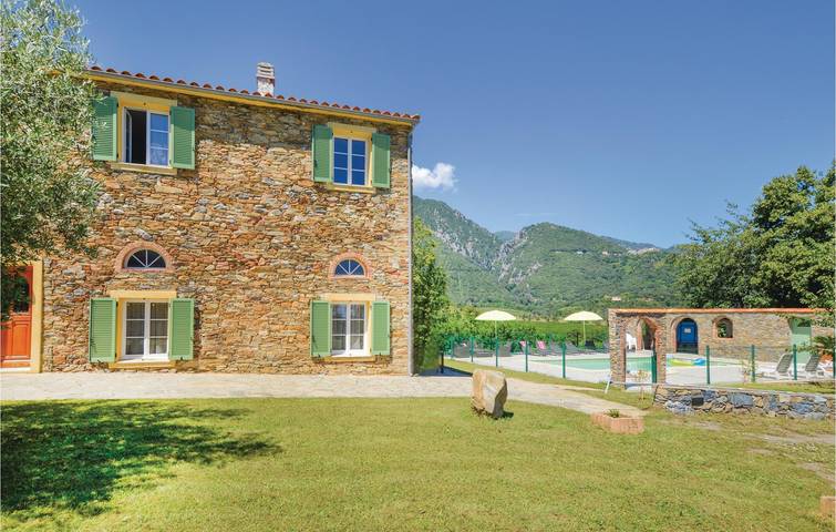 Holiday home for 6 people, with pool and terrace as well as garden - 1