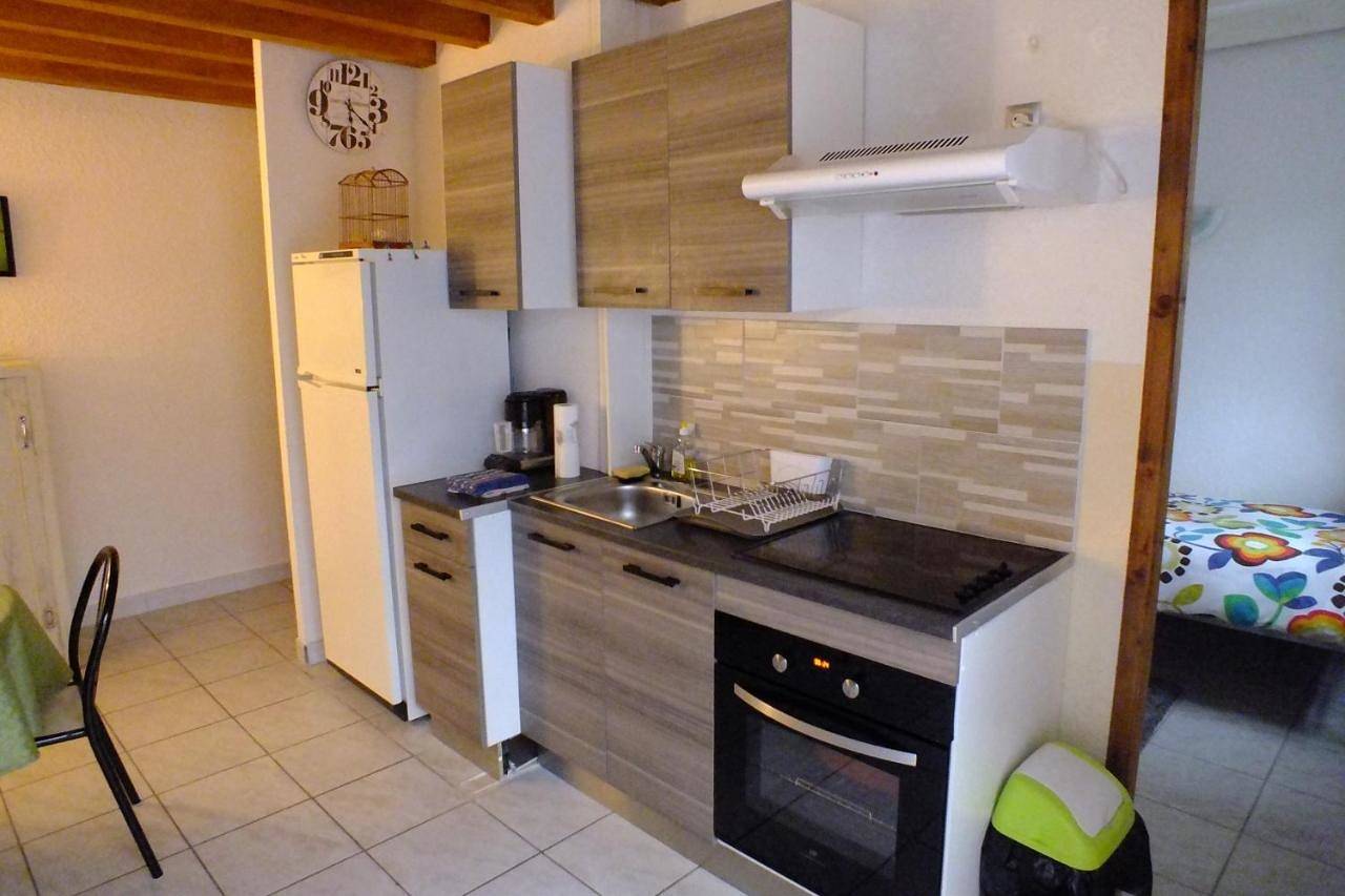 Appartement entier, Two-Bedroom Apartment in Nant, Parc naturel régional des Grands Causses