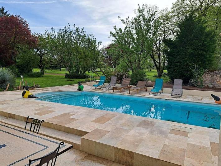 Location de vacances pour 10 personnes, avec terrasse et piscine dans Cissé - 2