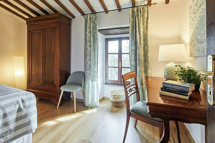 Ganze Wohnung, FeWo mit Terrasse und Blick ins Grüne in Gubbio, Umbrien