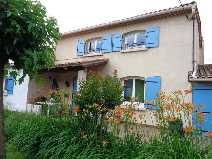 Gîte pour 4 personnes, avec terrasse et jardin à Alès - 2