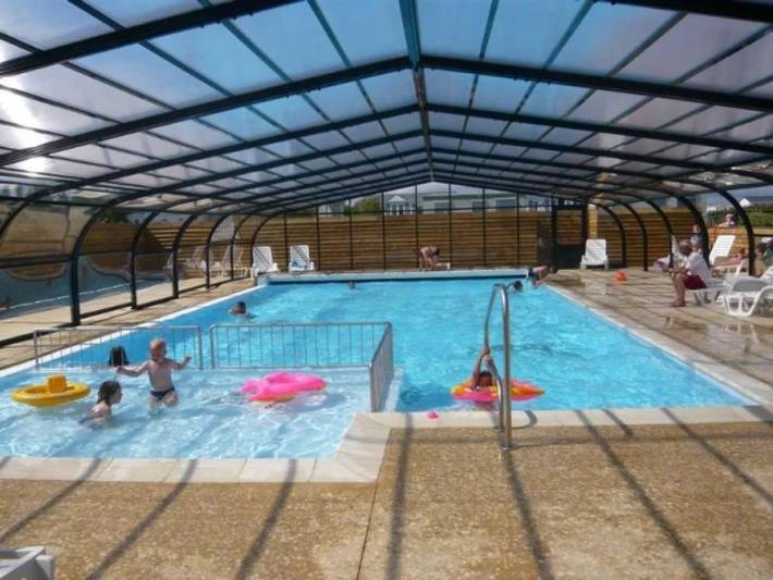 Camping pour 4 personnes, avec bassin pour enfant et sauna à Guidel