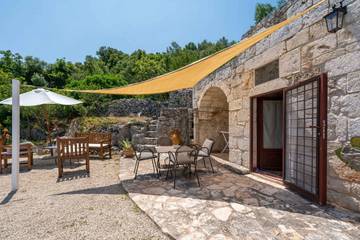 Villa for 2 People in Ostuni, Valle D'Itria, Photo 2