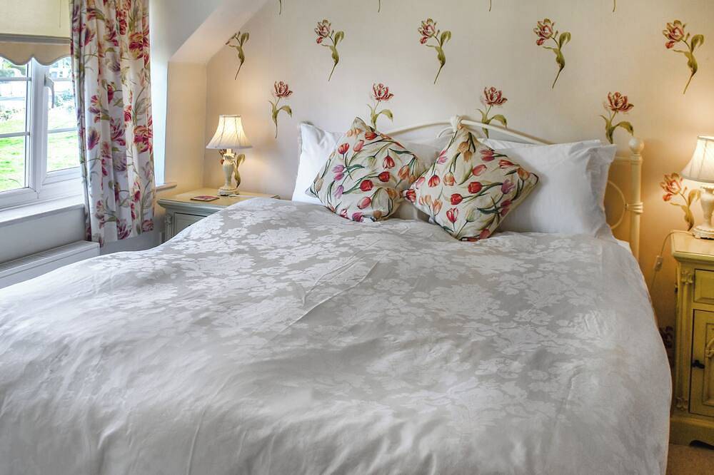 Captain's Cottage in Great Yarmouth, The Broads