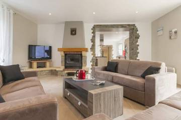Cottage for 8 People in Saint-Hilaire-de-Chaléons, Saint-Nazaire region, Photo 4