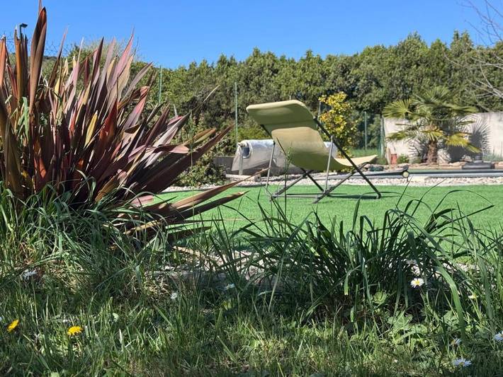 Location de vacances pour 2 personnes, avec piscine et jardin à Charmes-sur-Rhône - 2