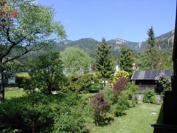 Gemütliche Ferienwohnung in der Nähe des Walchensees mit Balkon und WLAN in Walchensee