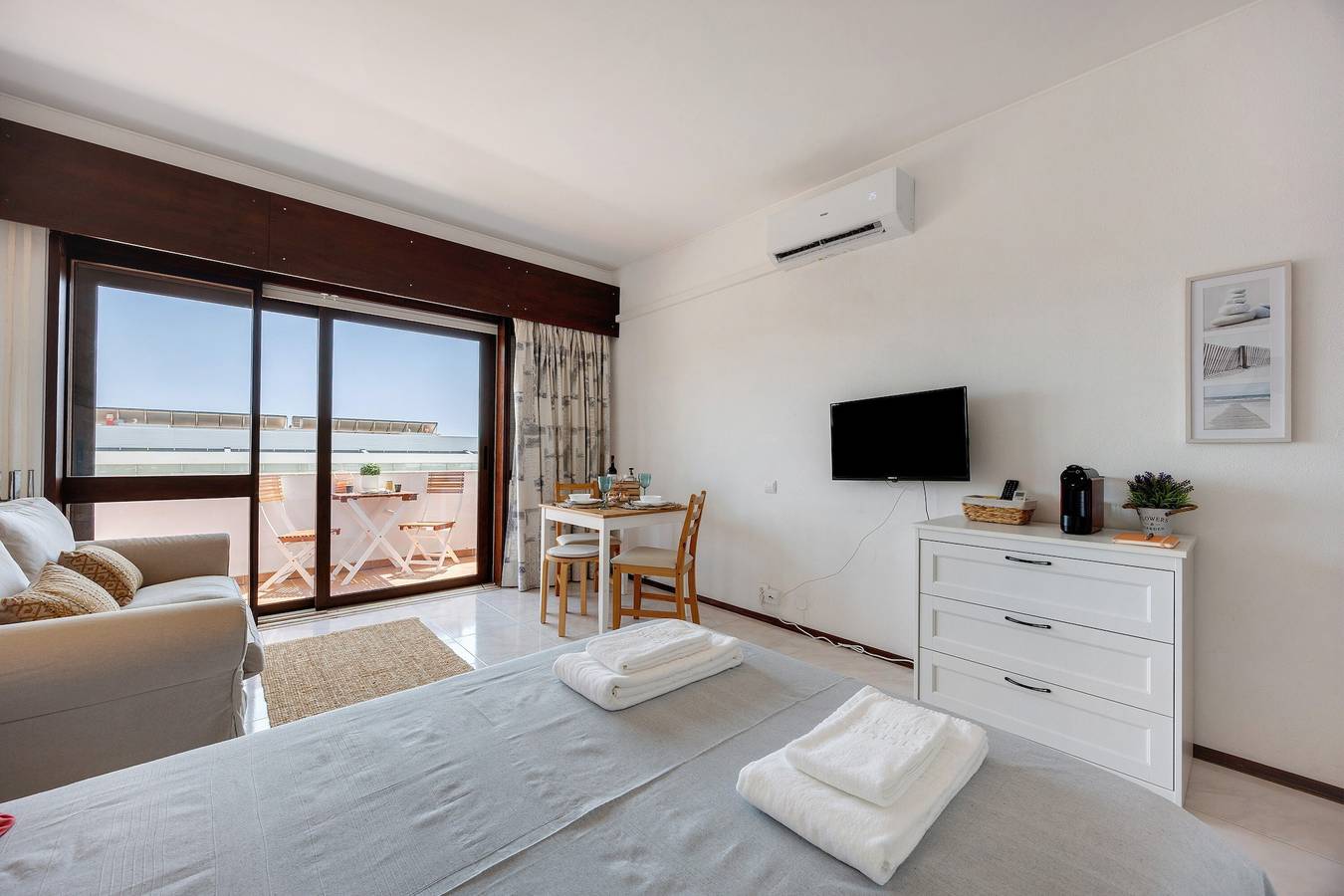 Appartement 'Pôr Do Sol' met Zeezicht, Wi-Fi en Airconditioning, foto 15
