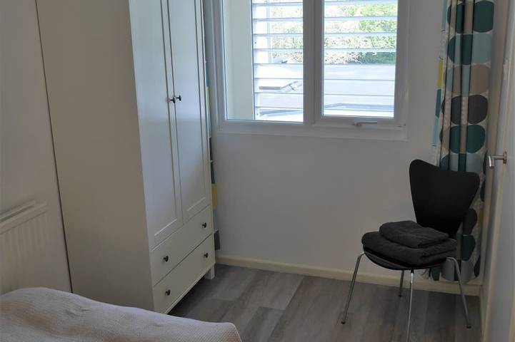 Cambridge: Modern, spacious house in residential location close to city centre in Queen Edith's Ward, Cambridge